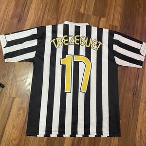 Vintage Men’s M Juventus FC Football Club David Trezeguet #17 Home Jersey